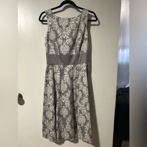 Tailor B. Moss Gray and Cream Floral Dress
